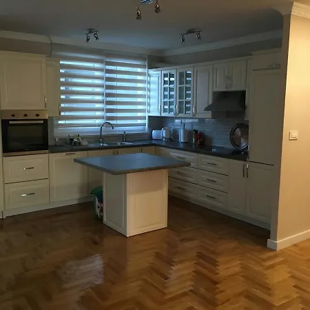 City Apartment *